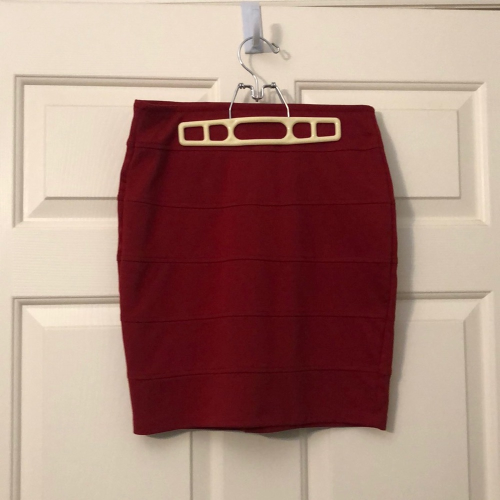 Red elastic waist mini pencil skirt size Medium